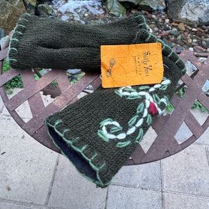 Silly Yeti Green Wool Hand Warmers